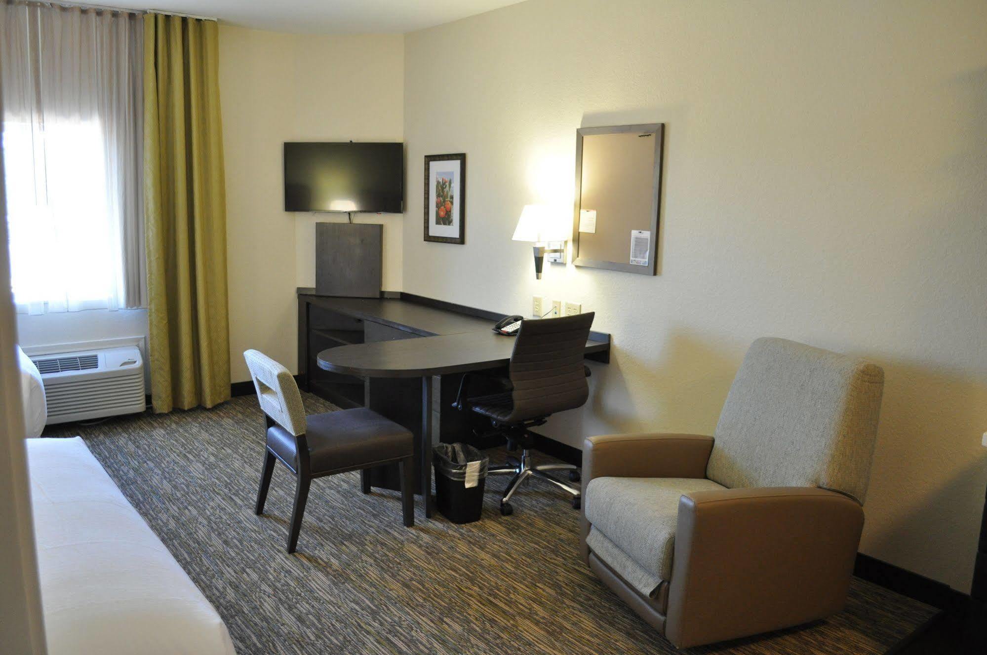 Candlewood Suites Bay City By Ihg Exterior foto
